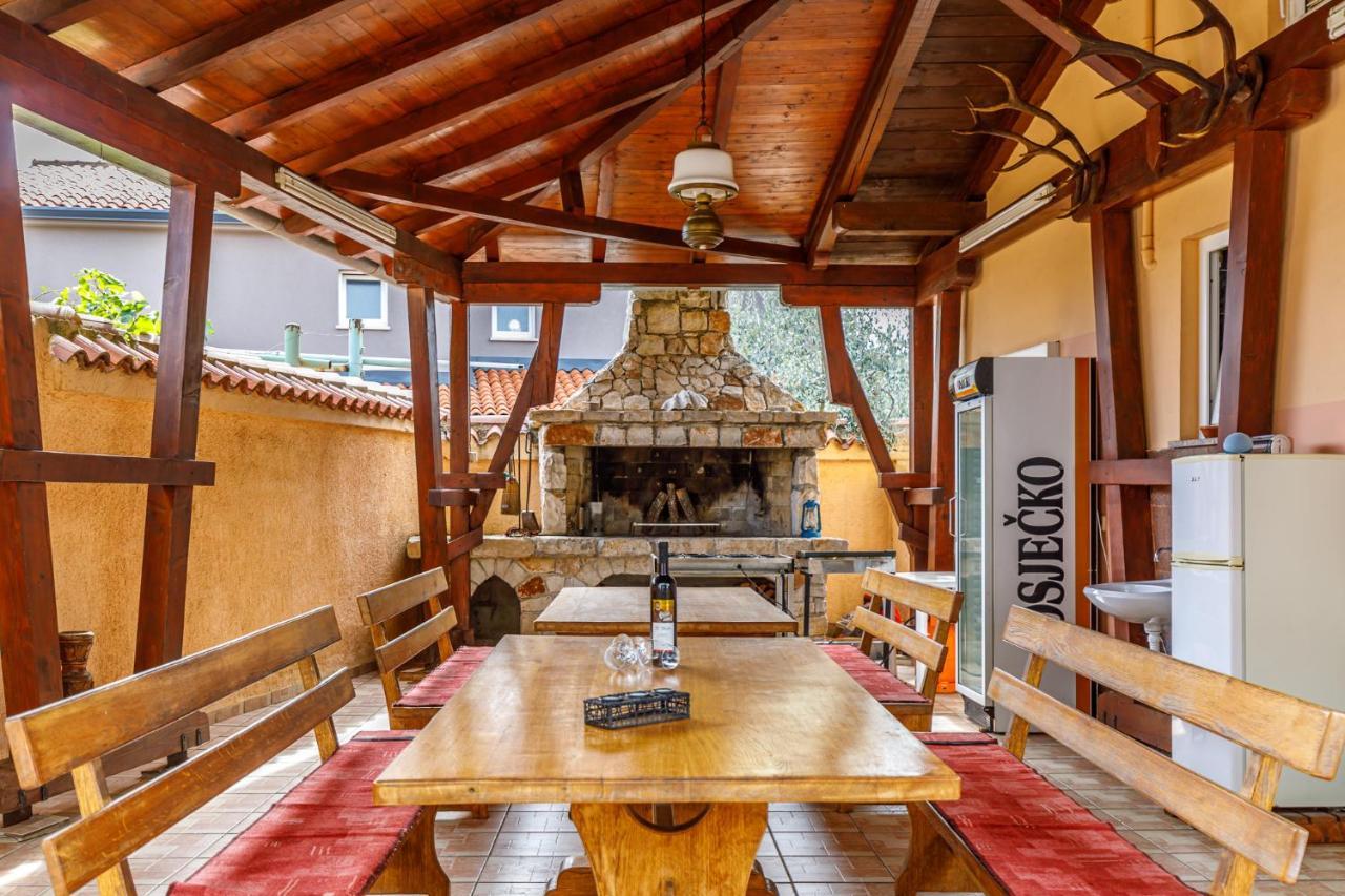 Ferienhaus Sascha In Πόρετς Εξωτερικό φωτογραφία